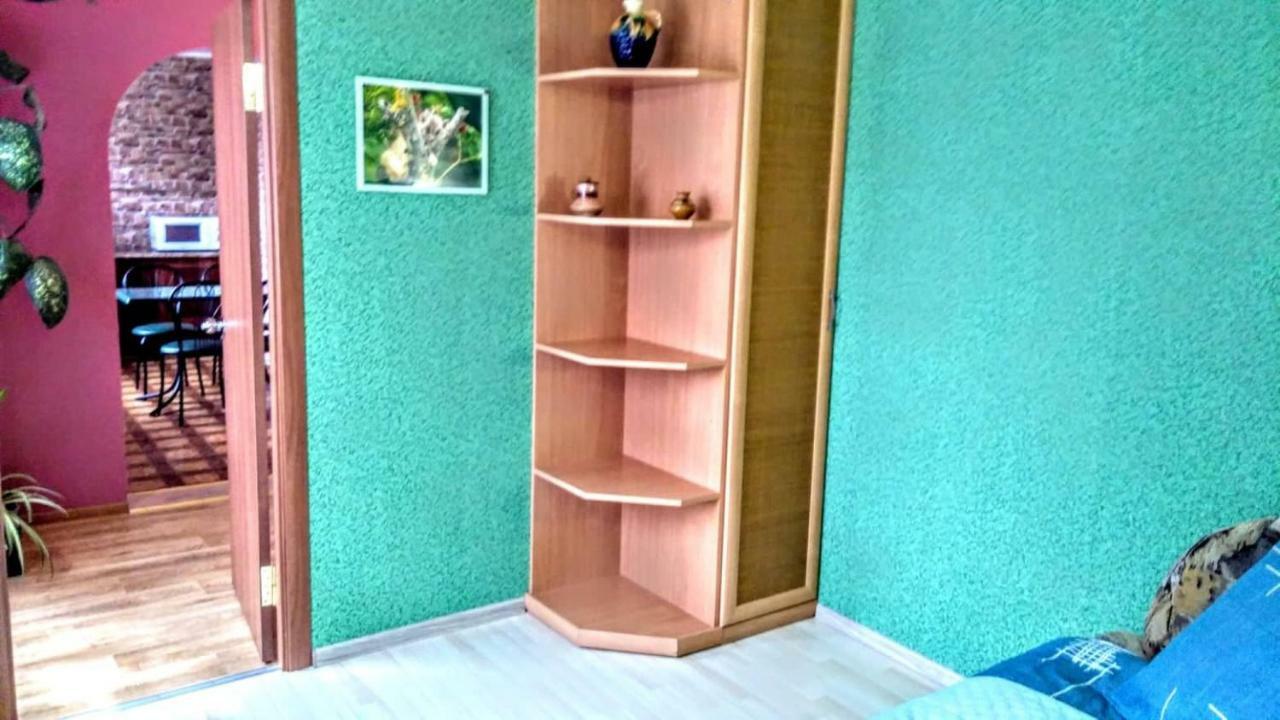 Hotel Гостевой Таунхаус Demidov Esterno foto