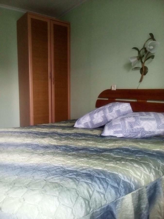 Hotel Гостевой Таунхаус Demidov Esterno foto