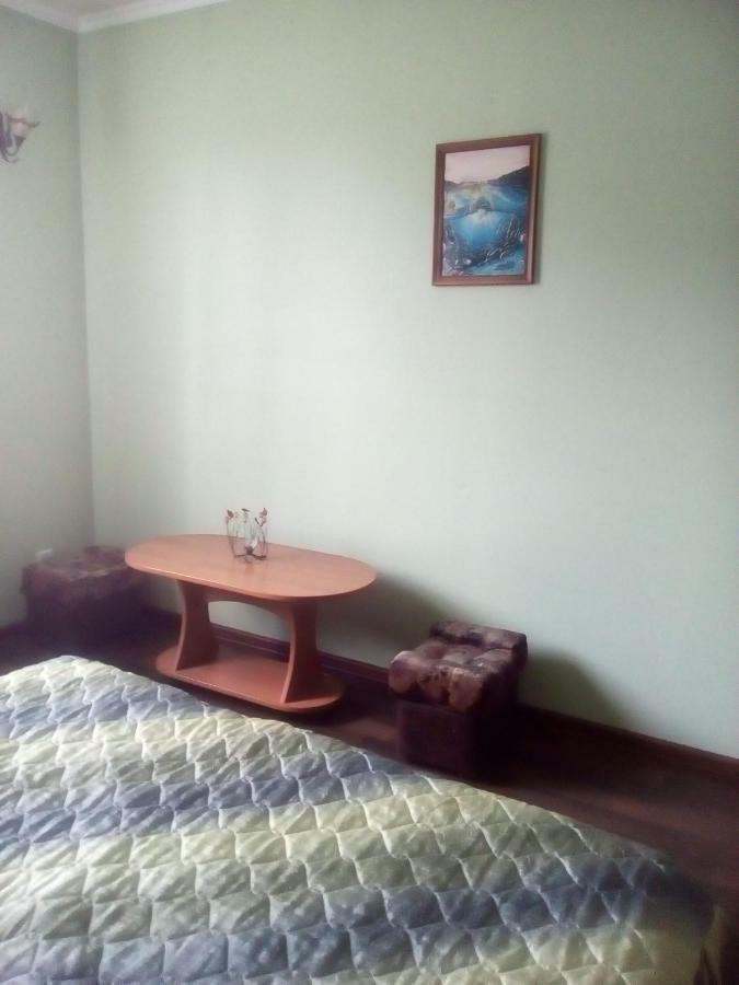 Hotel Гостевой Таунхаус Demidov Esterno foto